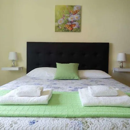 Eco & בית הארחה פונשל