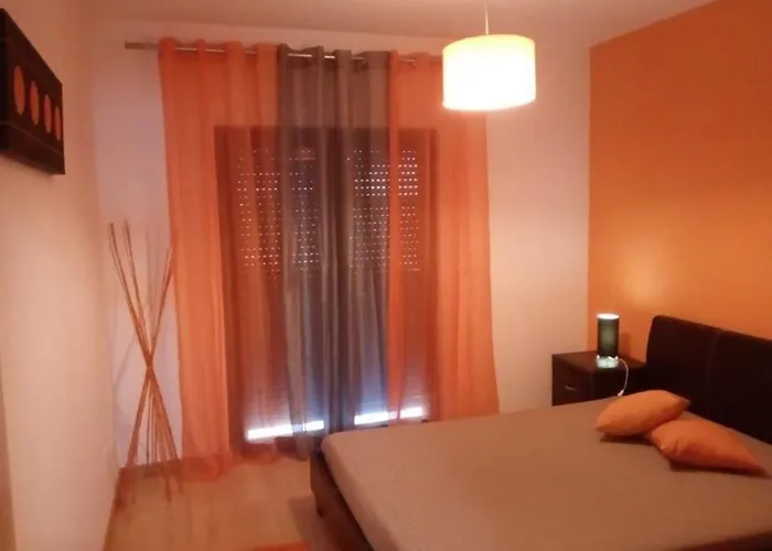 Eco & בית הארחה *